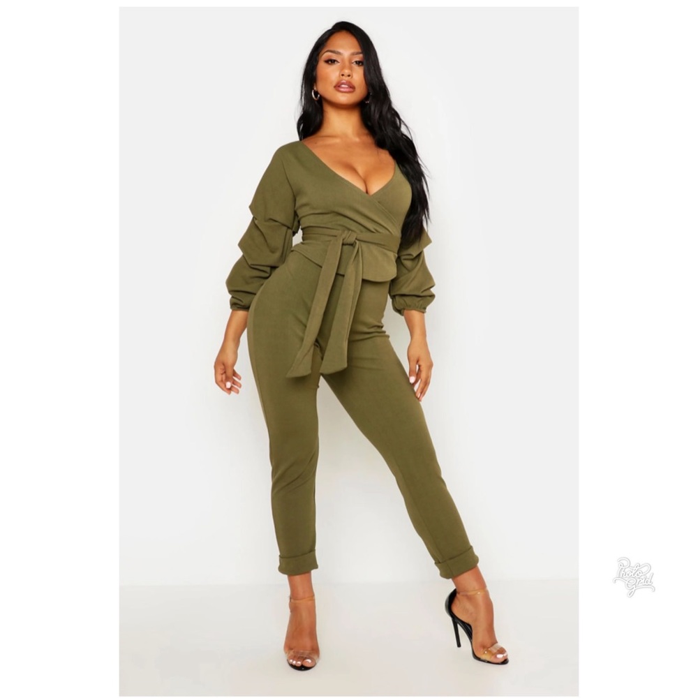 Women’s Wrap top and pants set - Picture 2 of 6